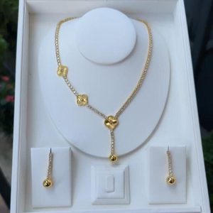 Celebrity Necklace (Chain)
